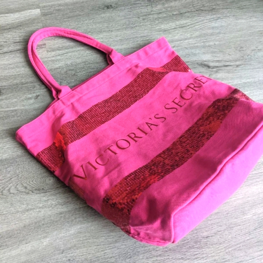 Victoria's Secret Tote bag.